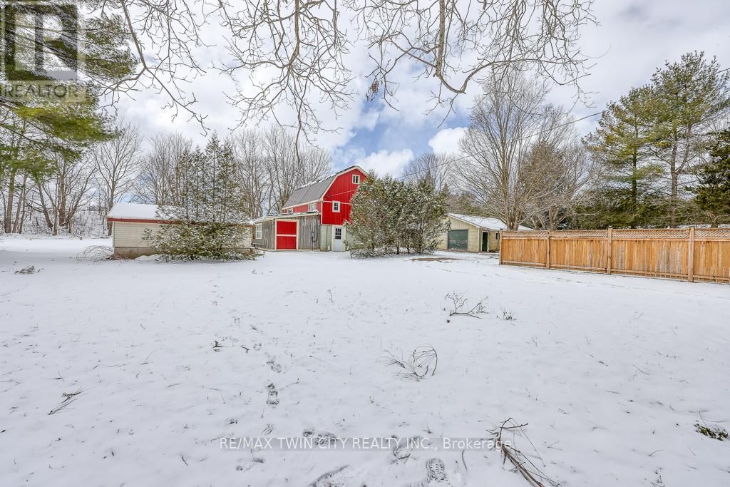 395 HOLMES STREET Image 44