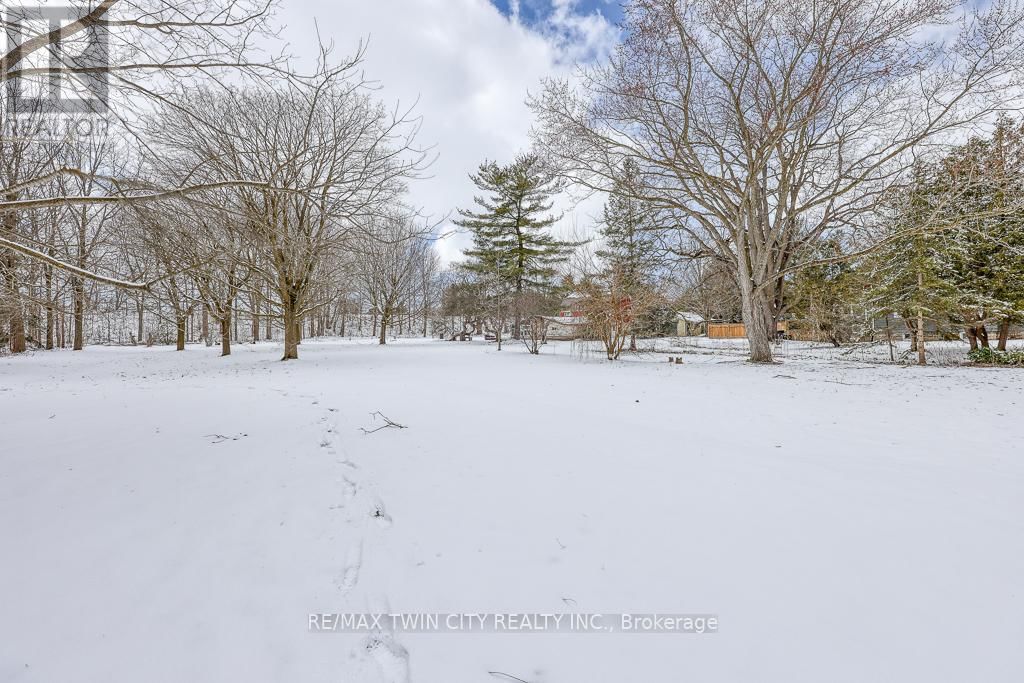 395 HOLMES STREET Image 47
