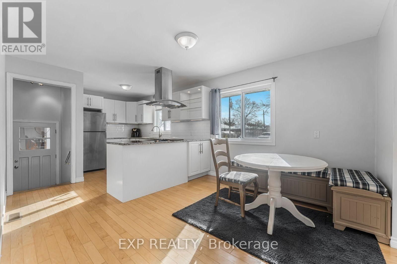 162 RYERSON STREET Image 5
