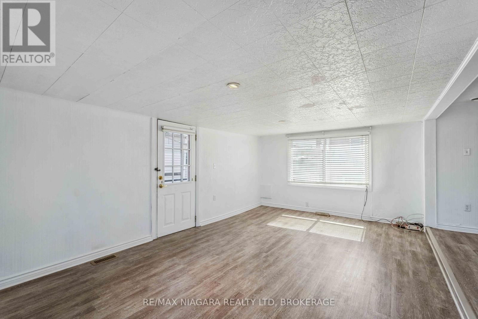 21 - 2175 MEWBURN ROAD Image 10