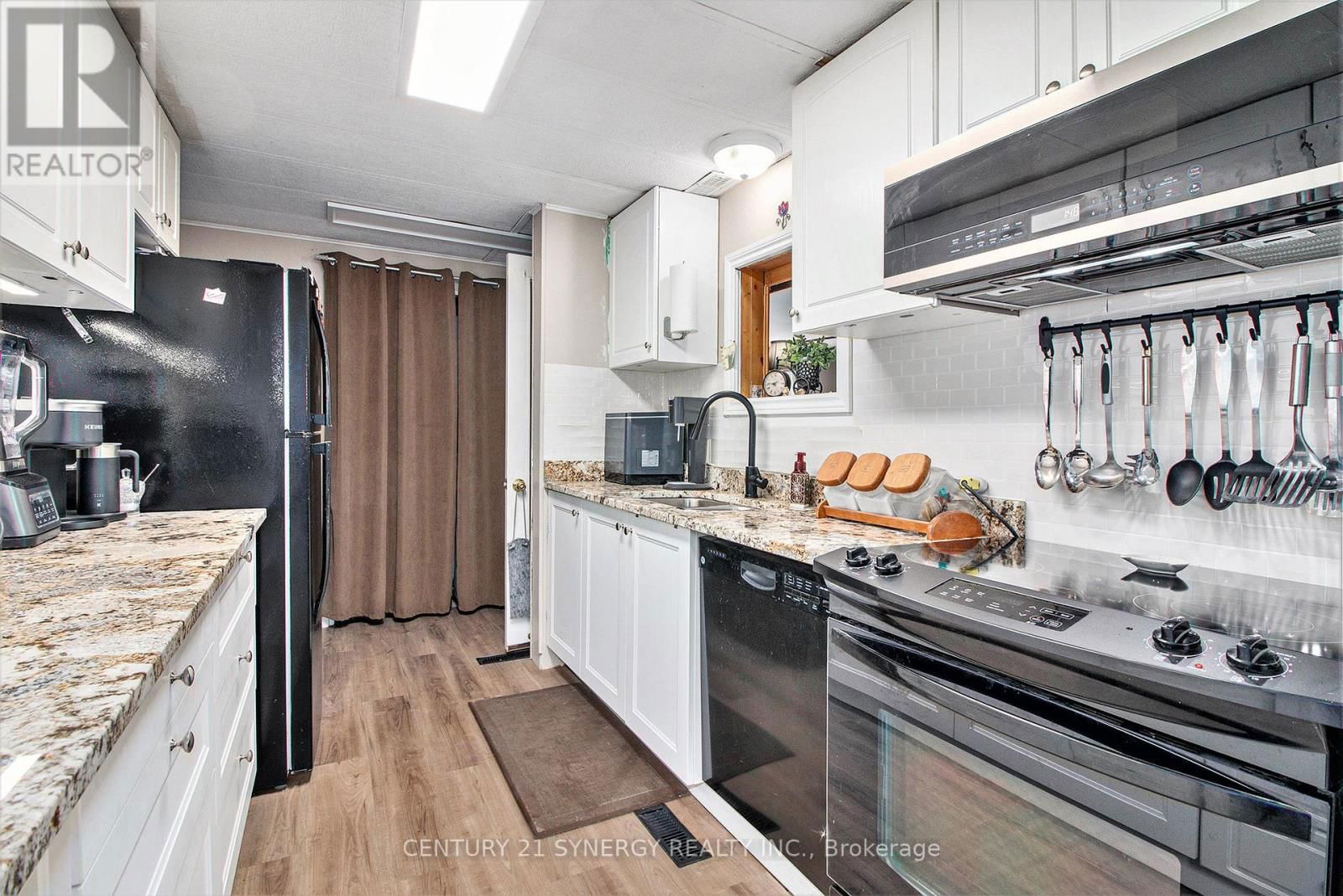 27 CASSELL LANE Image 11