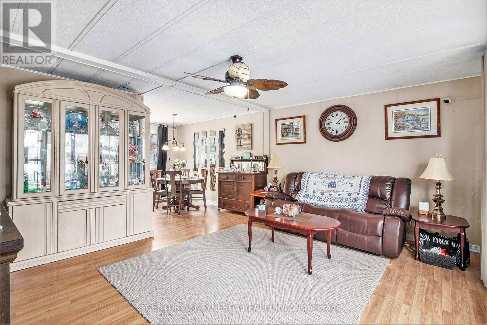 27 CASSELL LANE Image 2