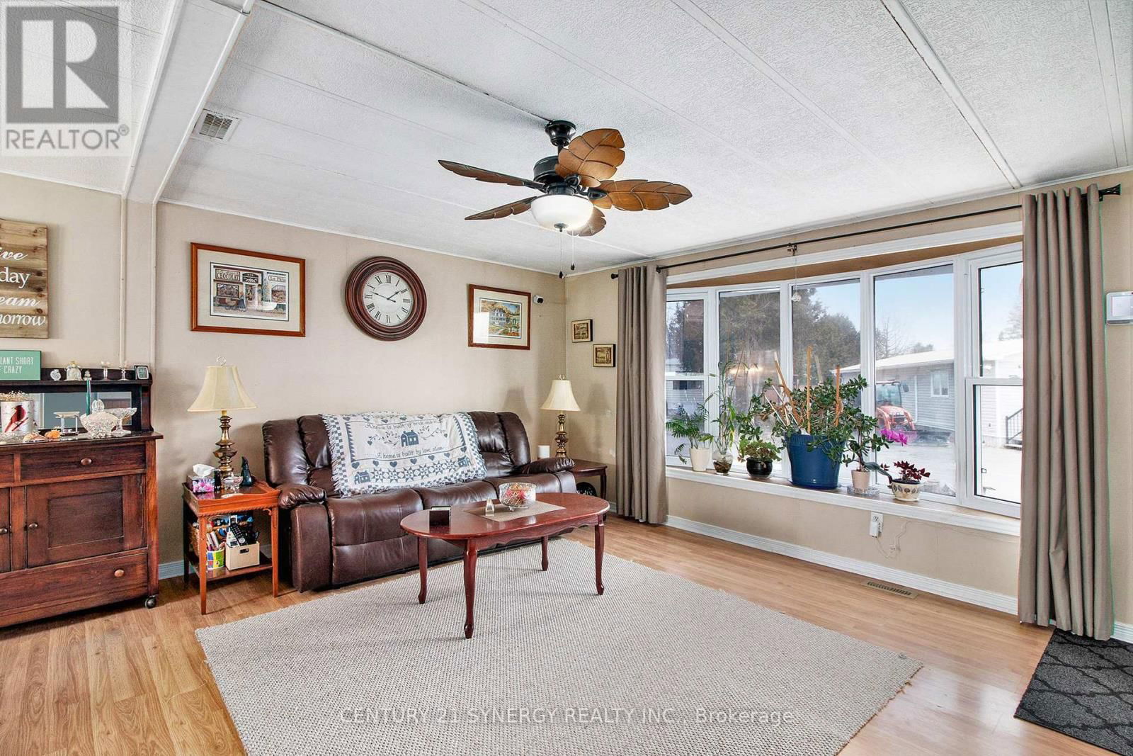 27 CASSELL LANE Image 4