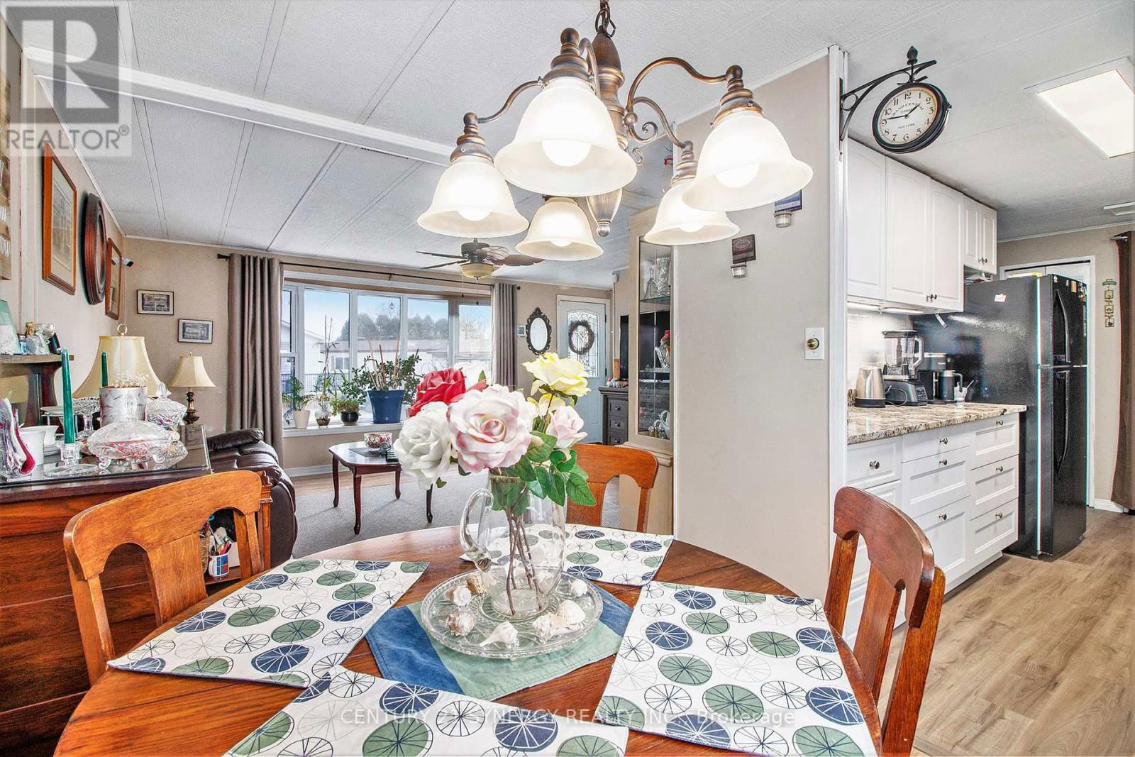 27 CASSELL LANE Image 6