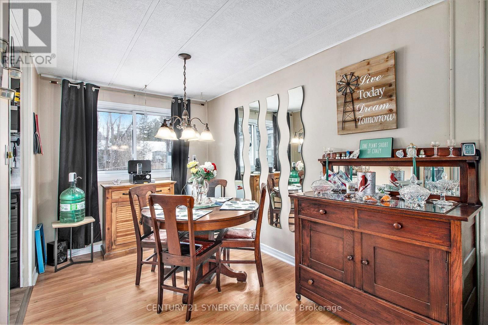 27 CASSELL LANE Image 8