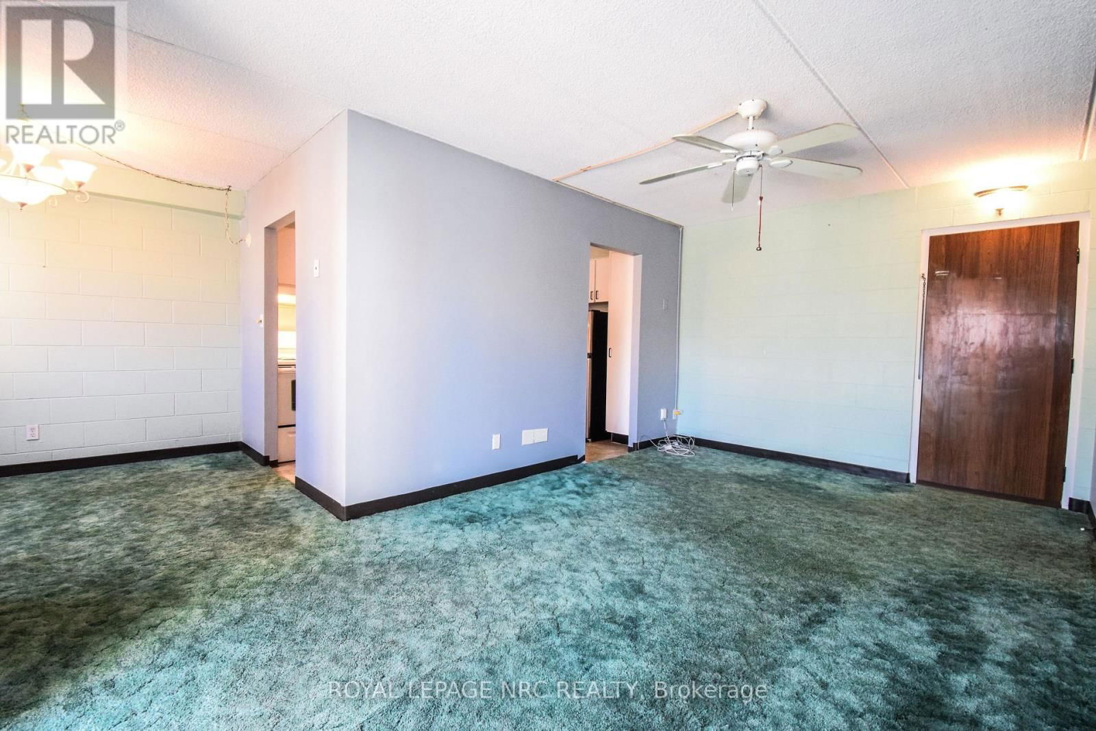212 - 6 WESTLAKE LANE Image 10