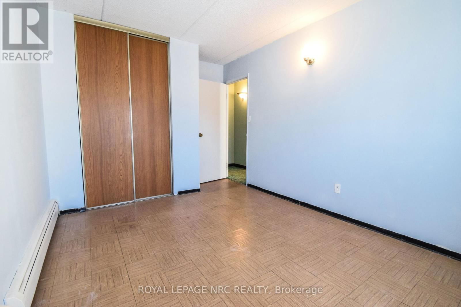 212 - 6 WESTLAKE LANE Image 29