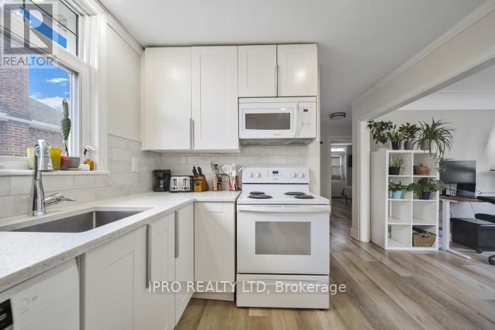 146 GLENCARRY AVENUE Image 17