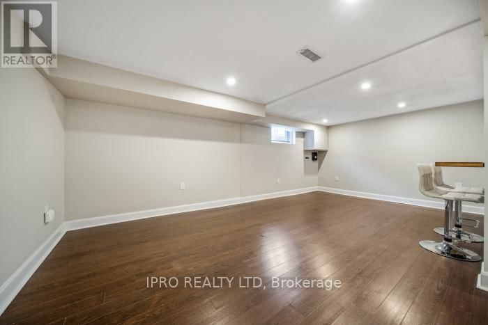 146 GLENCARRY AVENUE Image 28