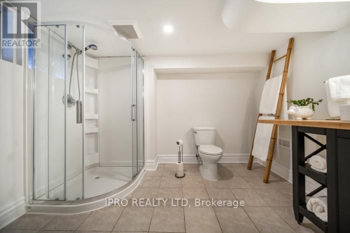 146 GLENCARRY AVENUE Image 37