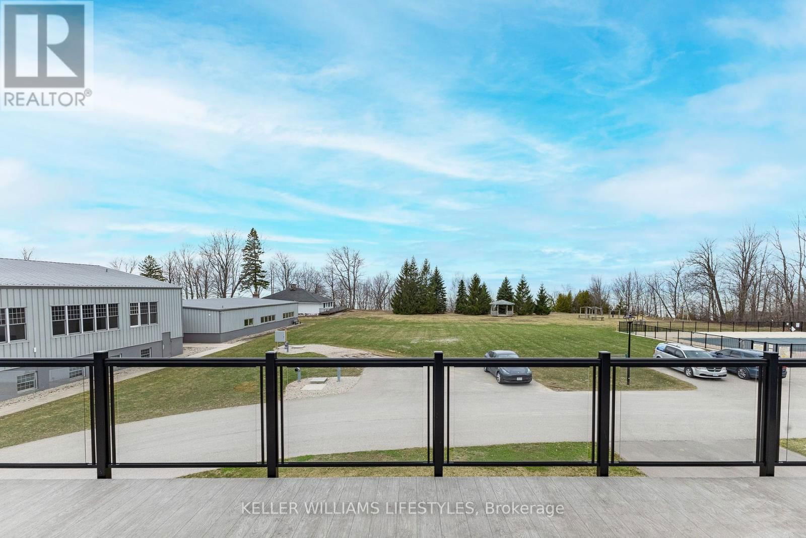 61 - 77683 BLUEWATER HIGHWAY Image 32