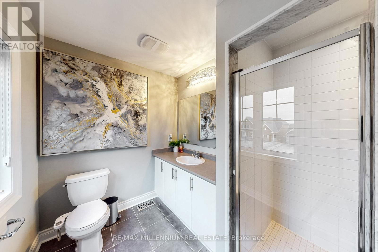 19 MITCHELL CRESCENT Image 34