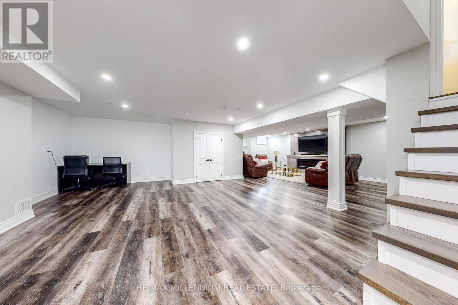19 MITCHELL CRESCENT Image 39