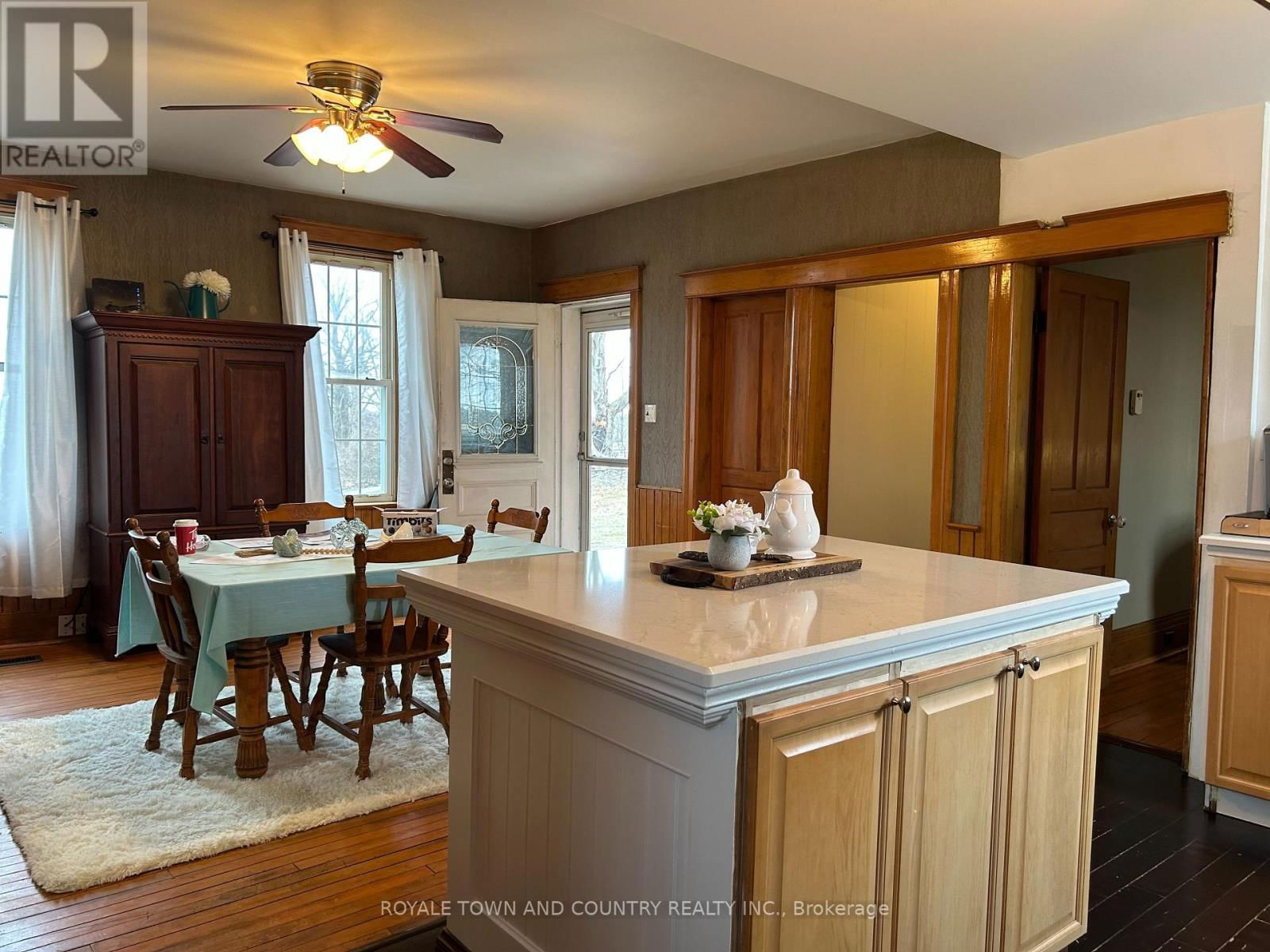 652 RIVER ROAD Image 15