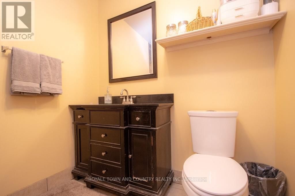 652 RIVER ROAD Image 25