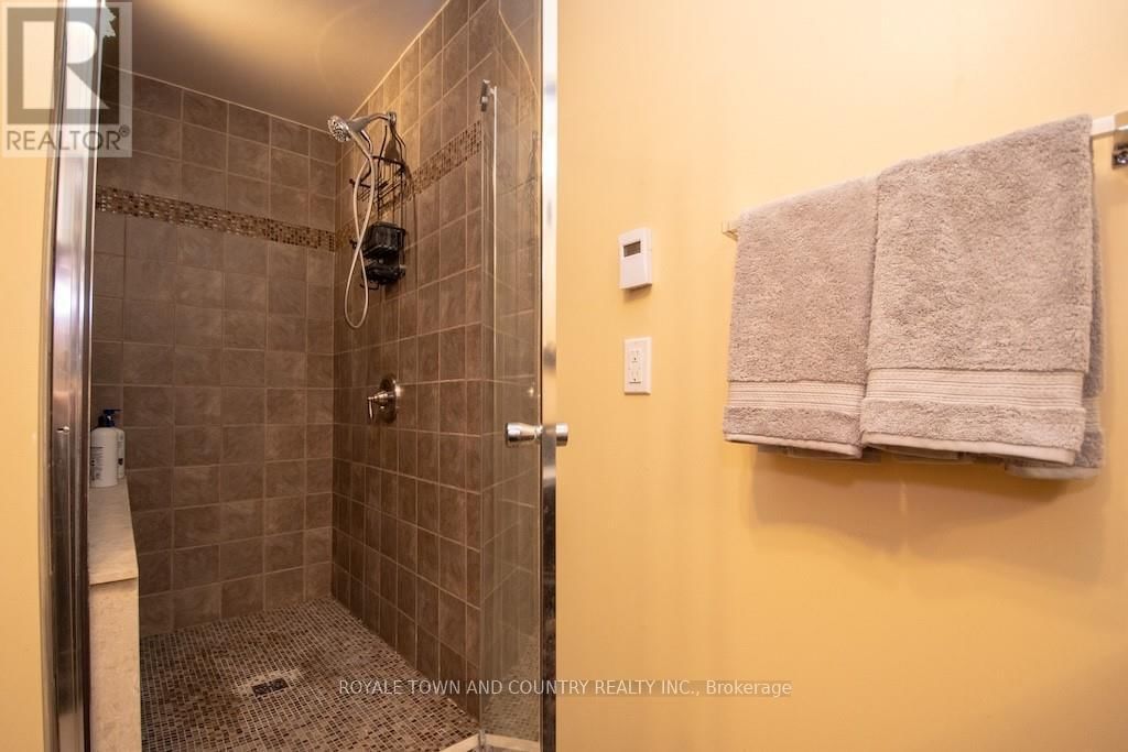 652 RIVER ROAD Image 26