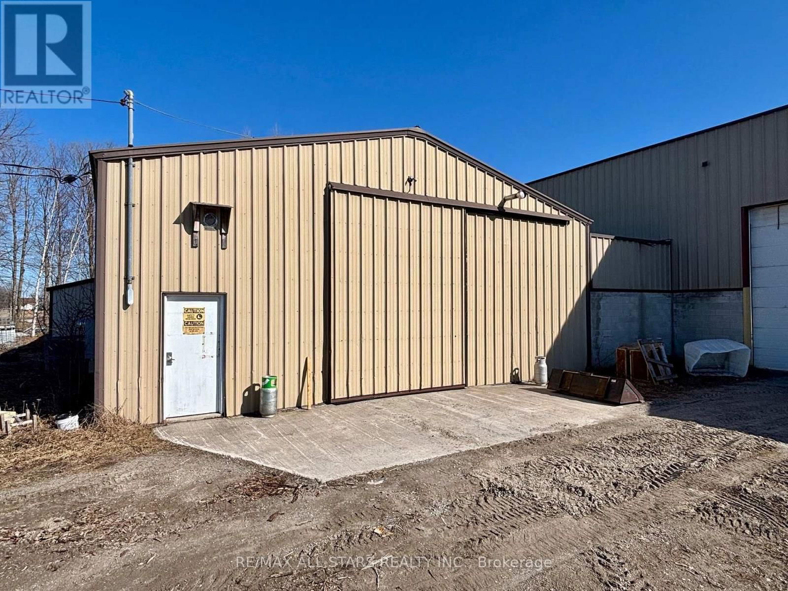 542 PORTAGE ROAD Image 3