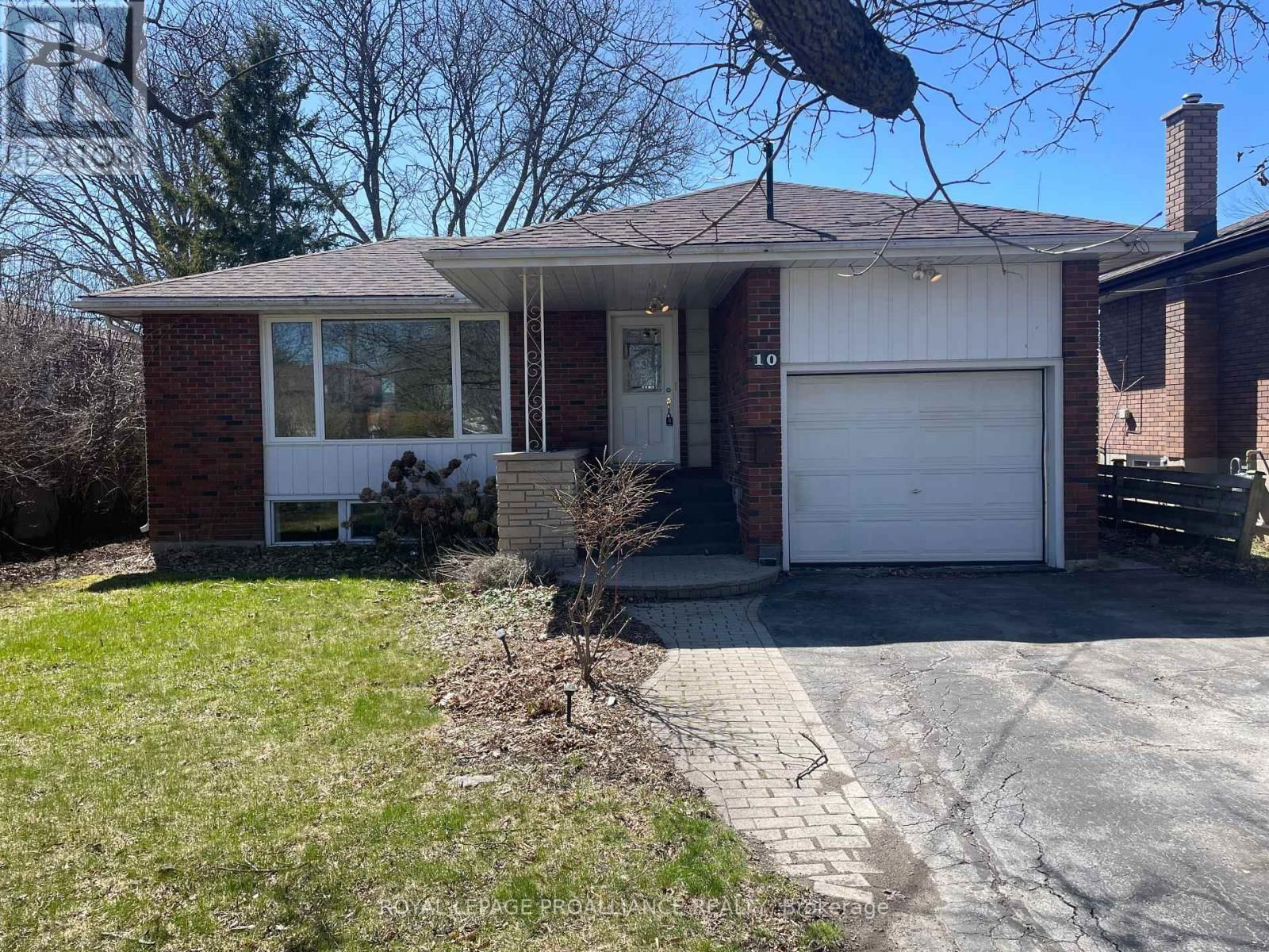 10 MEADOWVALE AVENUE Image 1