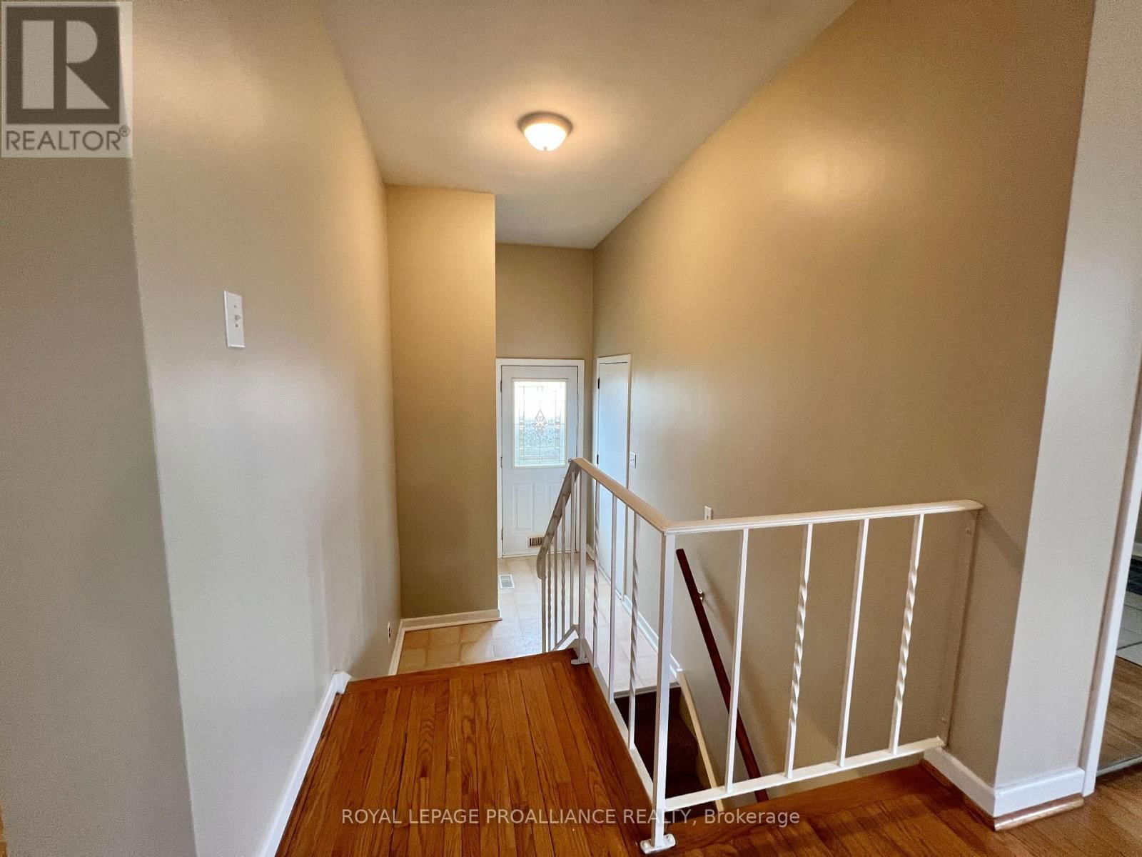 10 MEADOWVALE AVENUE Image 14