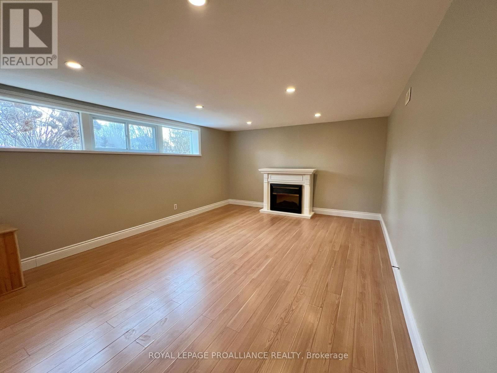 10 MEADOWVALE AVENUE Image 15