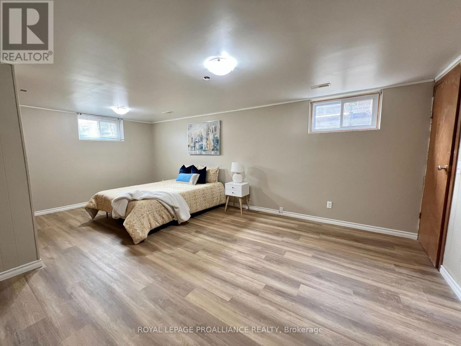 10 MEADOWVALE AVENUE Image 18