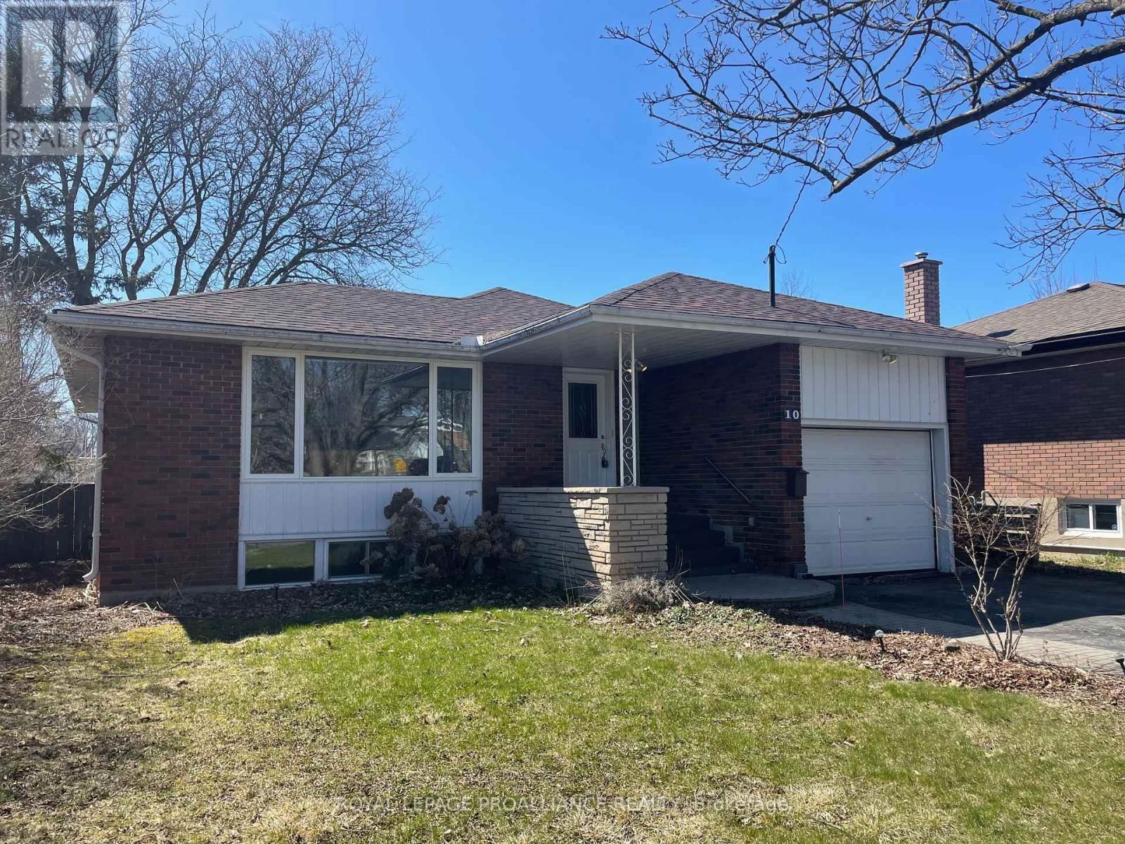 10 MEADOWVALE AVENUE Image 2
