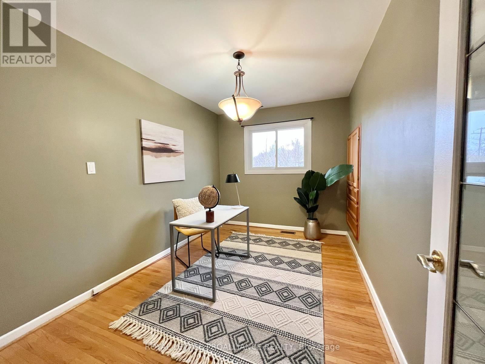 10 MEADOWVALE AVENUE Image 8