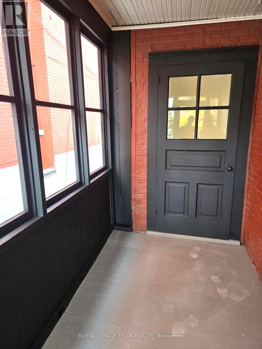 1 - 158 ST ANDREW STREET Image 2