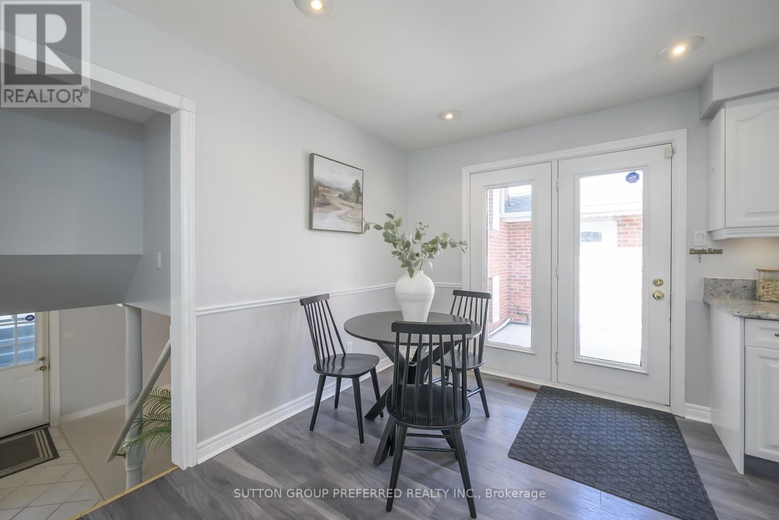 144 MERIDENE CRESCENT WEST Image 11
