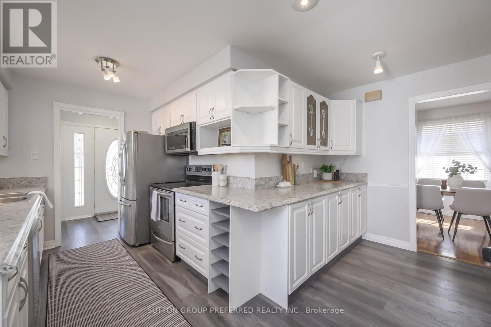 144 MERIDENE CRESCENT WEST Image 12