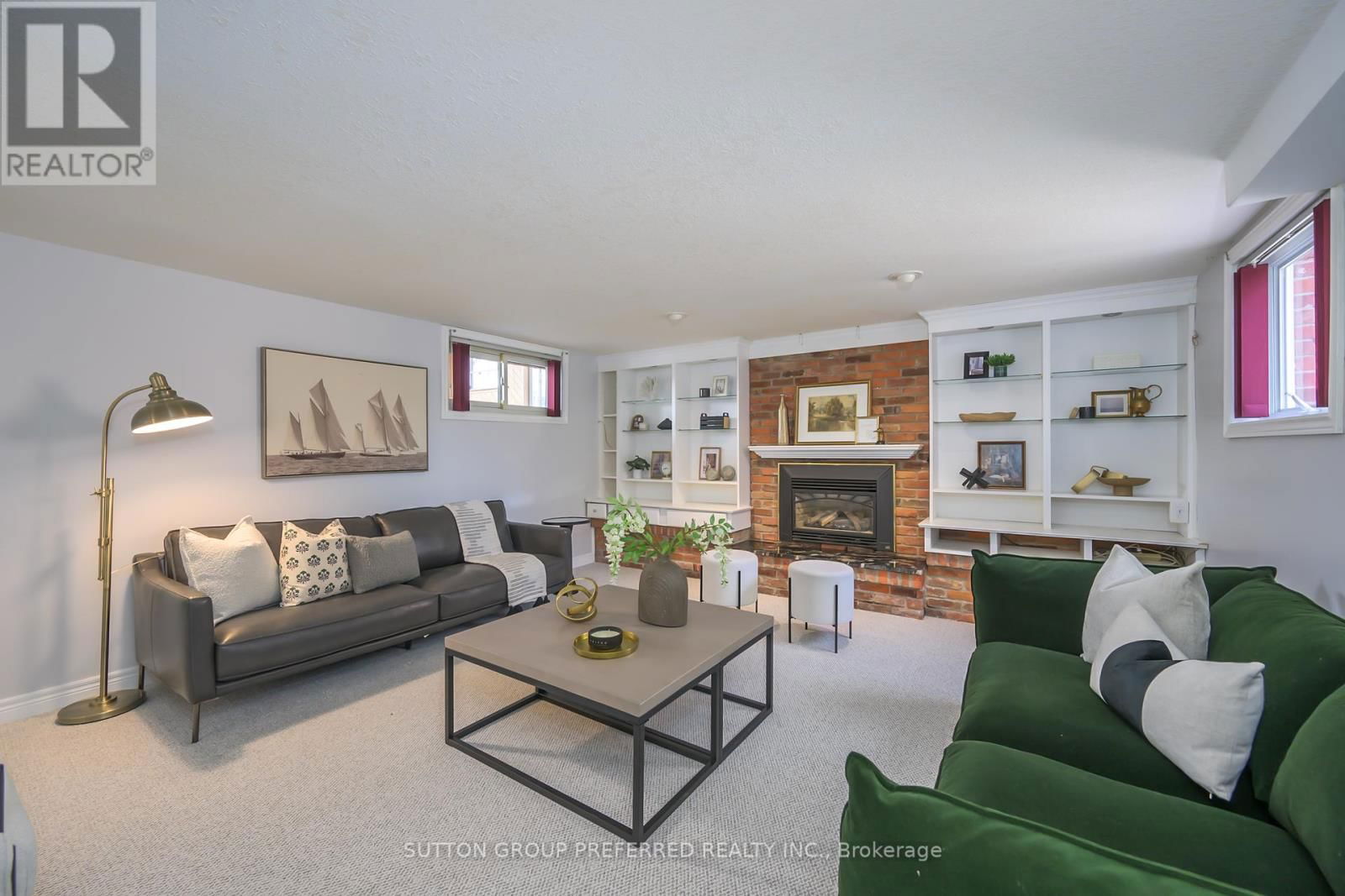 144 MERIDENE CRESCENT WEST Image 23