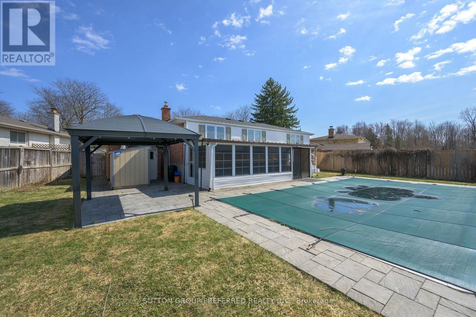 144 MERIDENE CRESCENT WEST Image 39