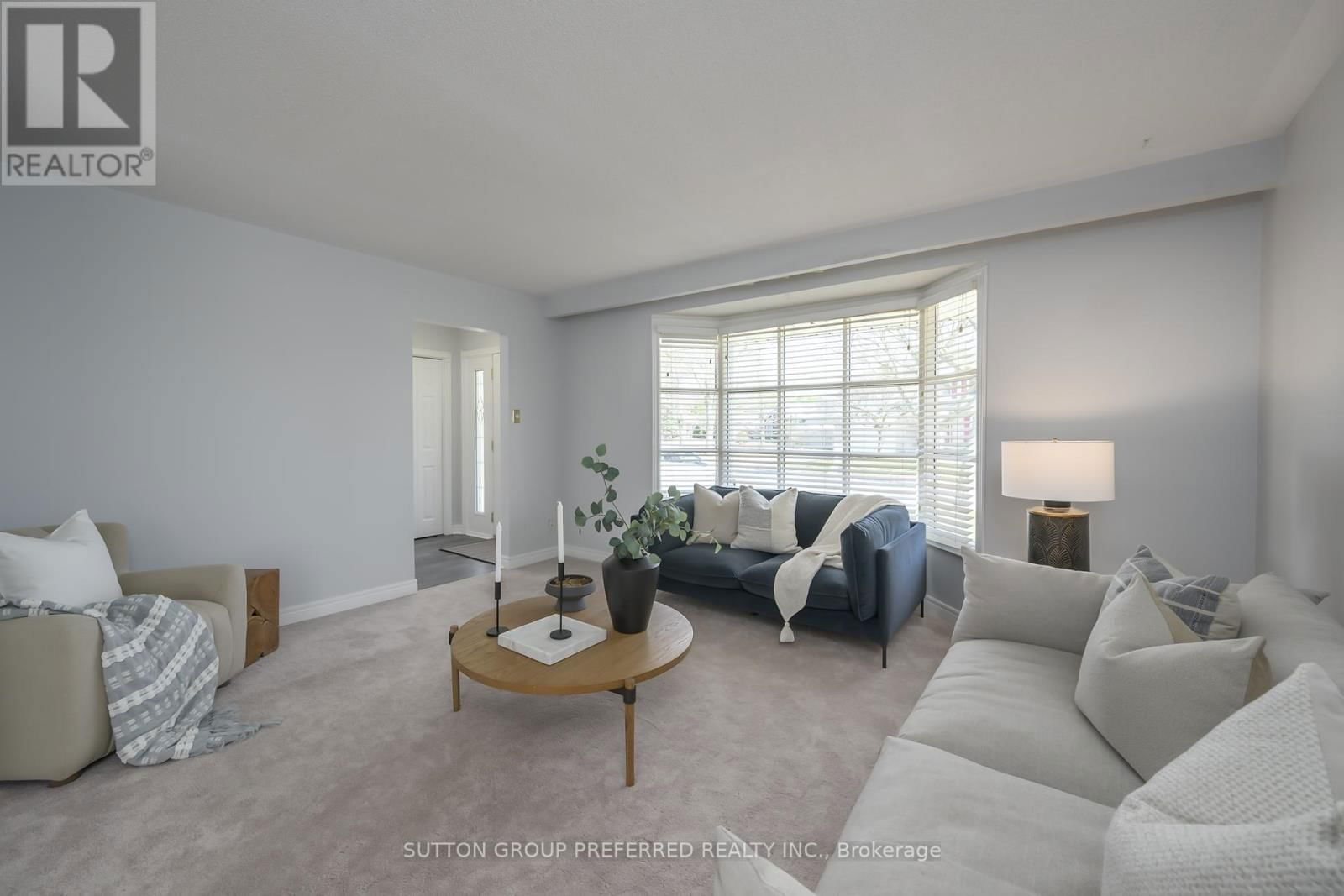 144 MERIDENE CRESCENT WEST Image 5