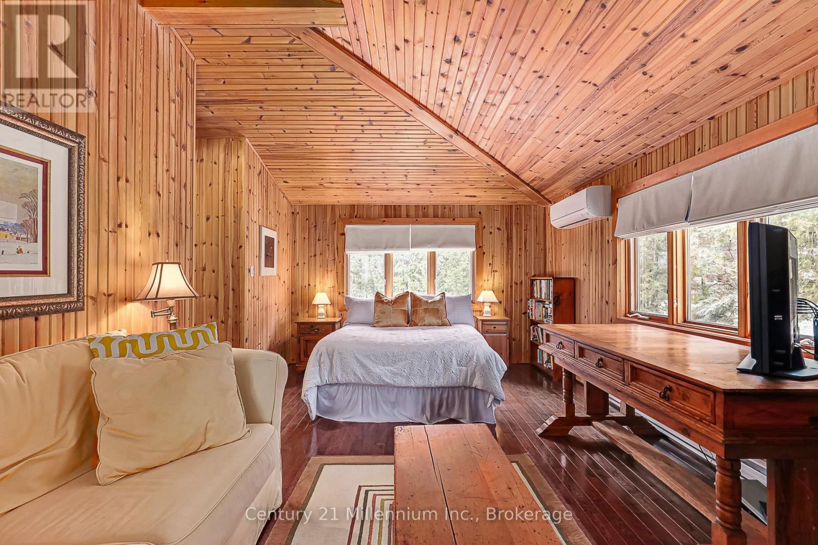 150 ST MORITZ CRESCENT Image 22