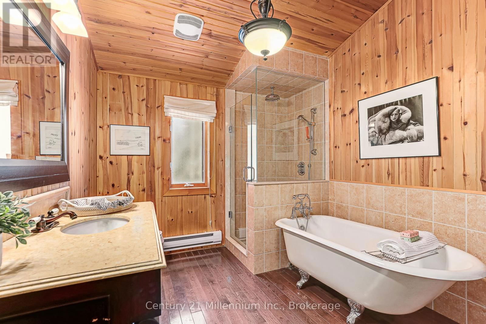150 ST MORITZ CRESCENT Image 25