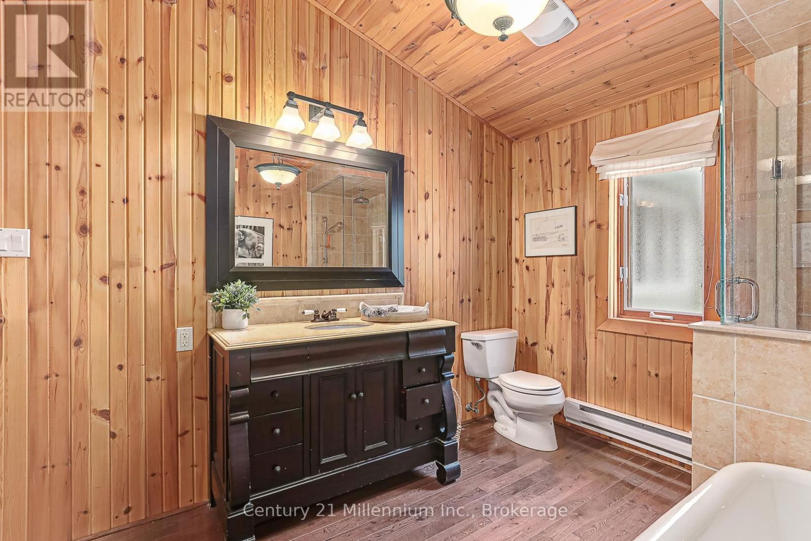 150 ST MORITZ CRESCENT Image 26