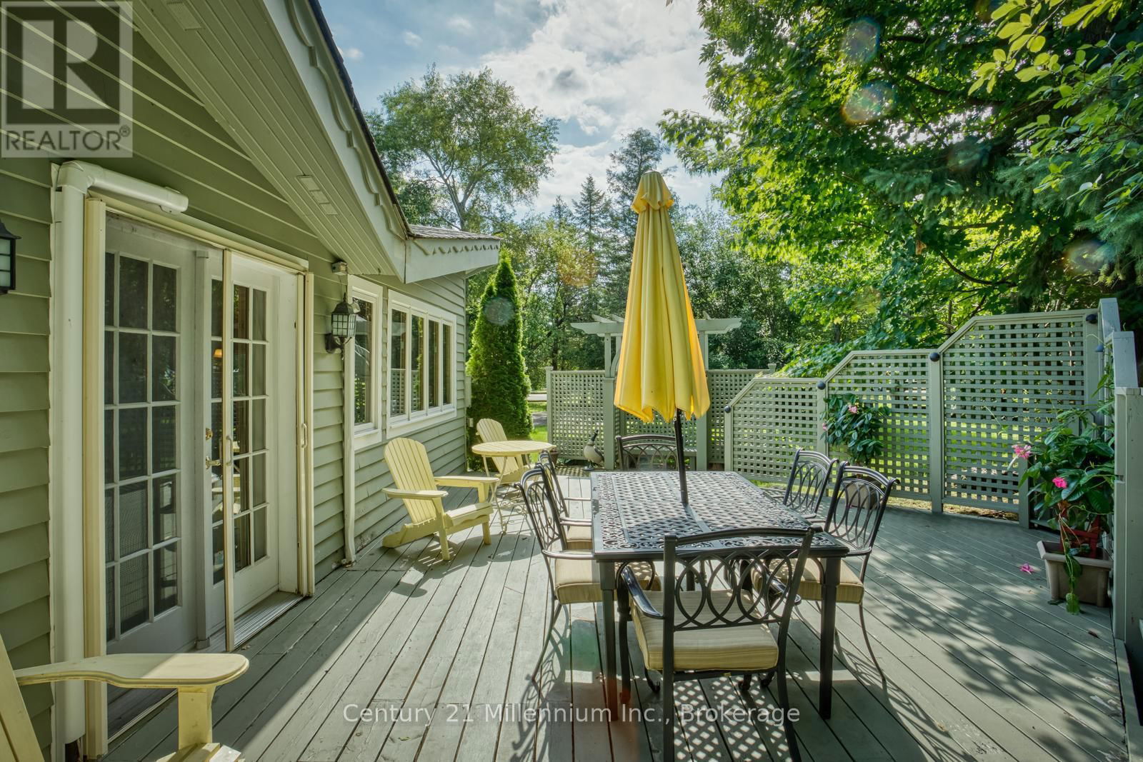 150 ST MORITZ CRESCENT Image 39