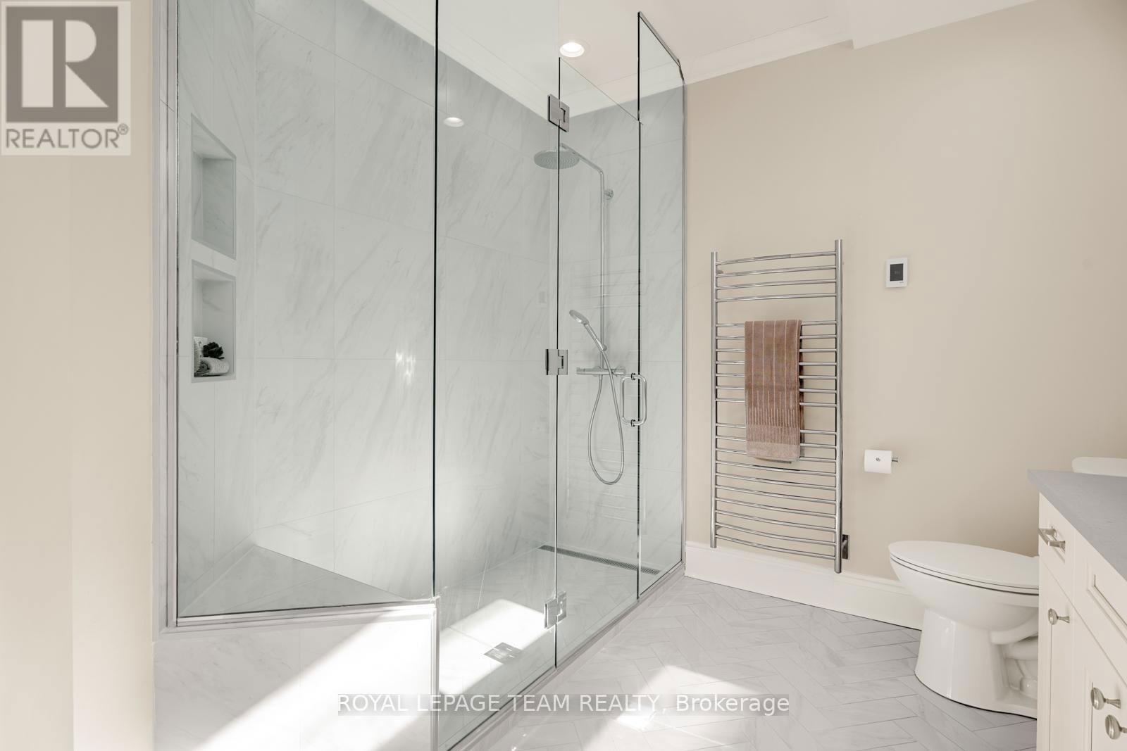 160 DUFFERIN ROAD Image 22