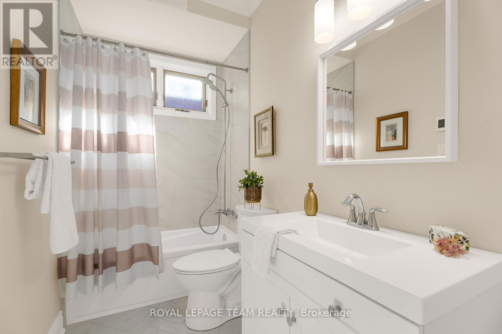 160 DUFFERIN ROAD Image 32