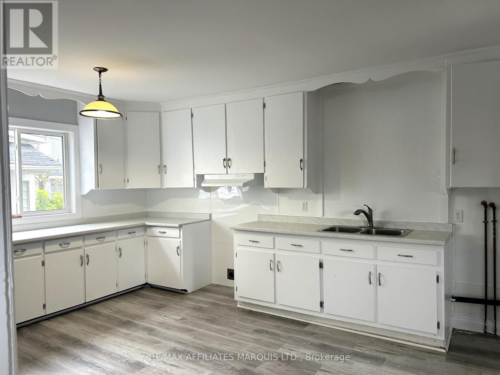 8 MILLVILLE AVENUE Image 4