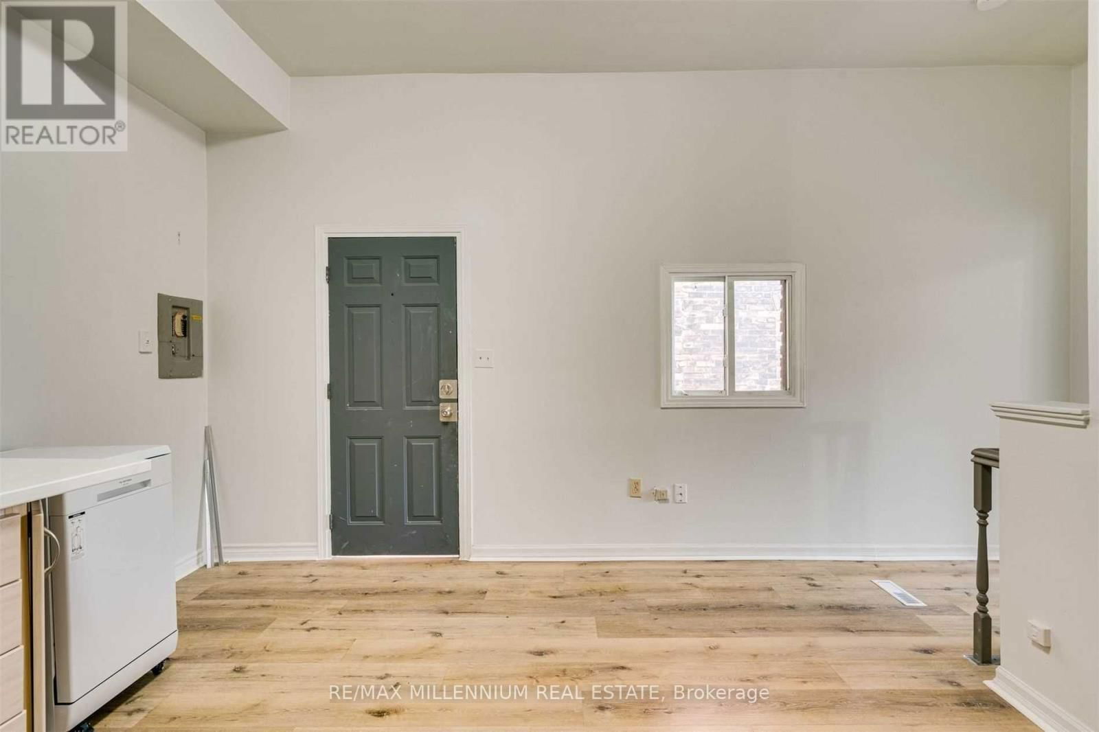 Unit 3 - 363 BARTON STREET EAST Image 5
