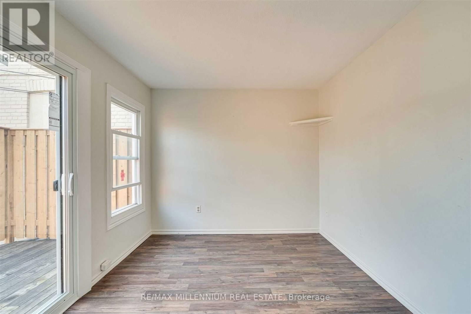 Unit 3 - 363 BARTON STREET EAST Image 8
