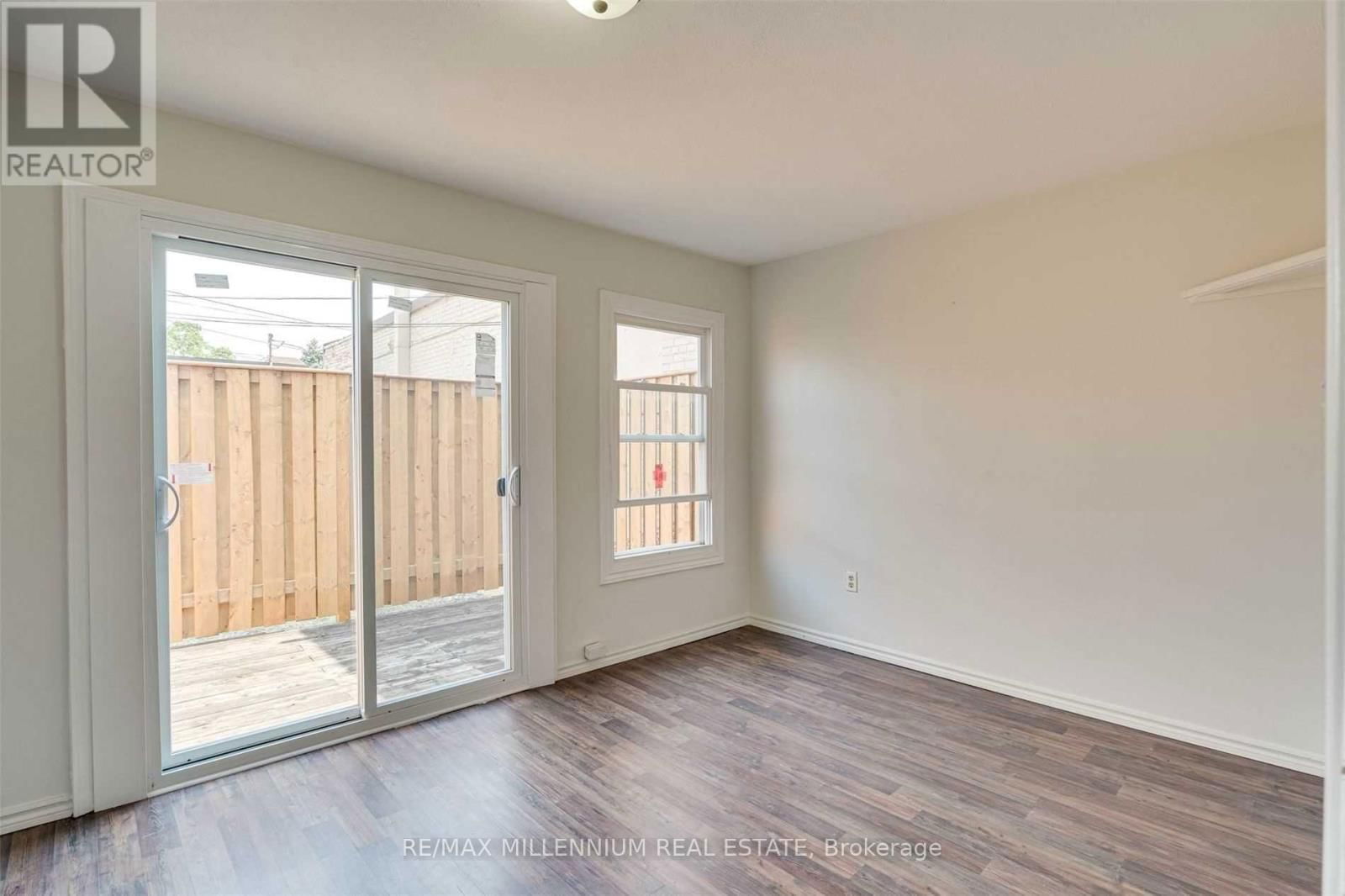 Unit 3 - 363 BARTON STREET EAST Image 9