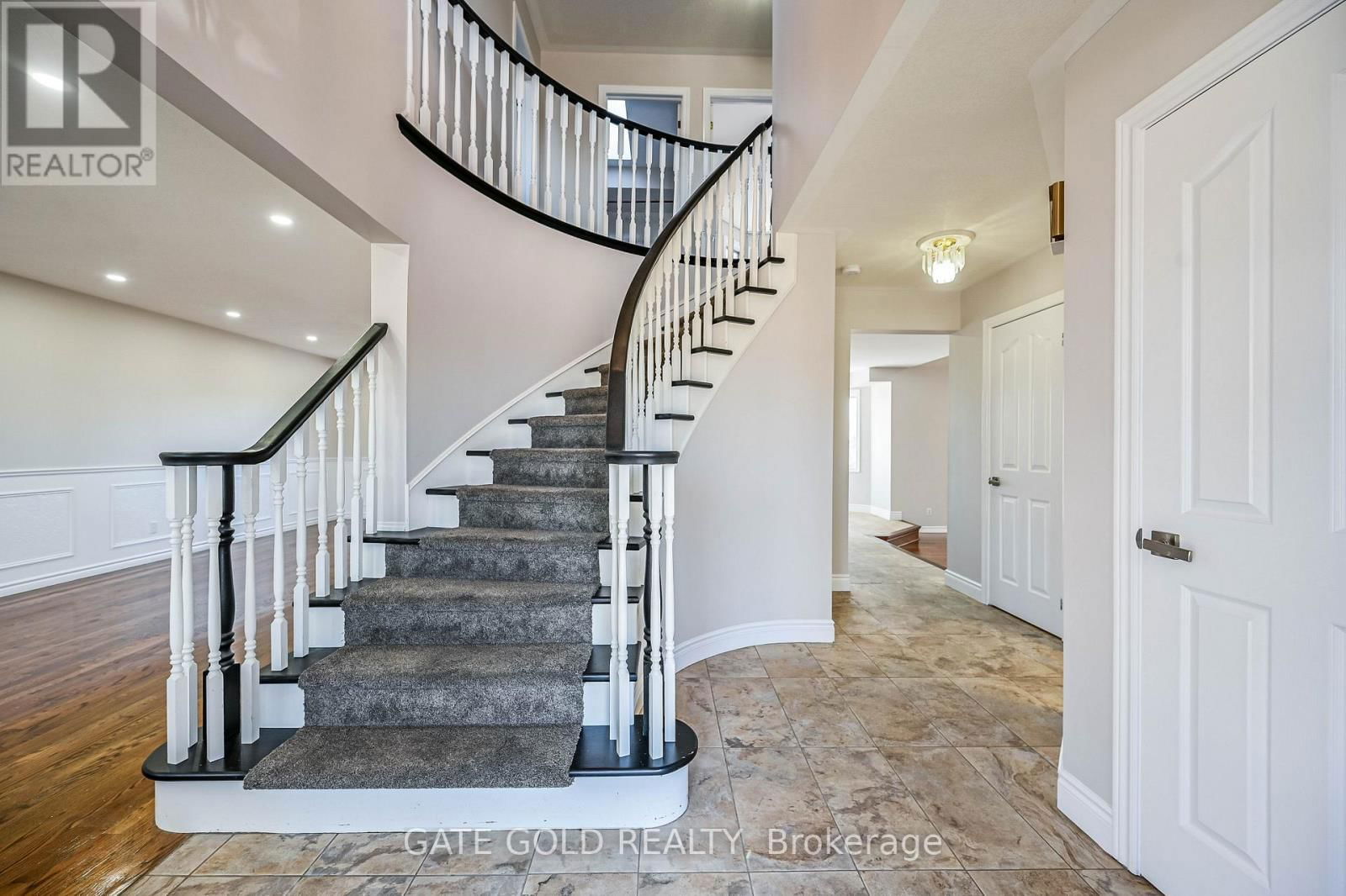 228 HIGHLAND ROAD WEST Image 17