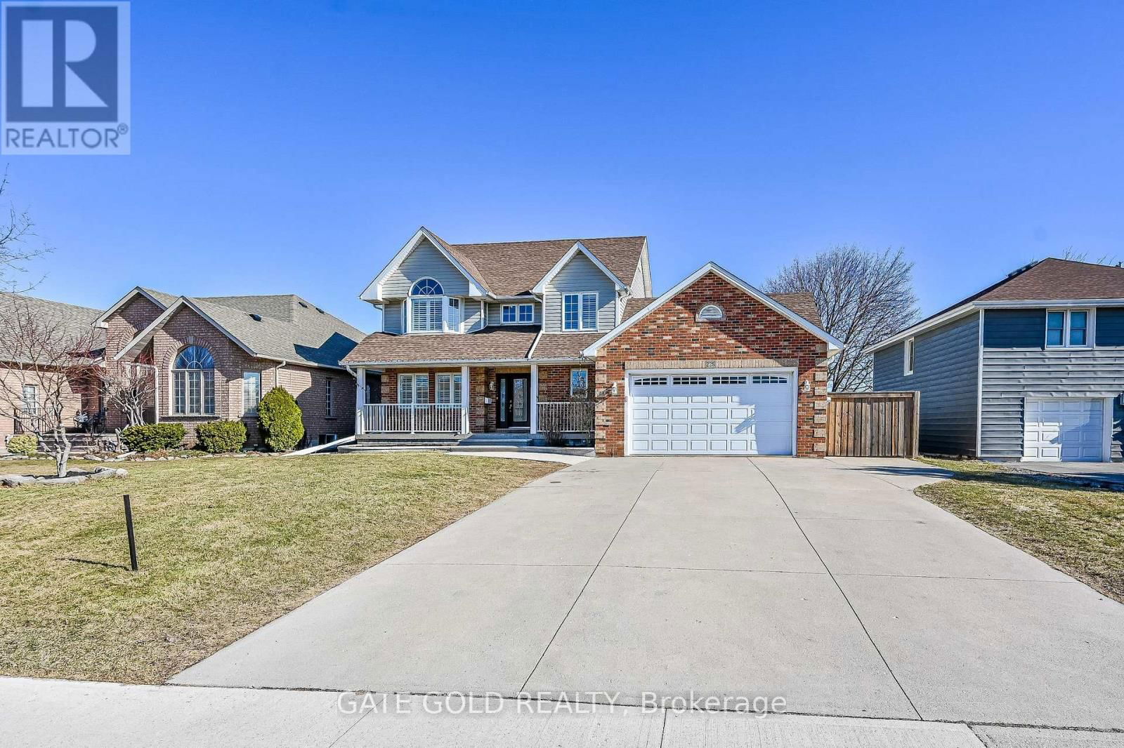 228 HIGHLAND ROAD WEST Image 2