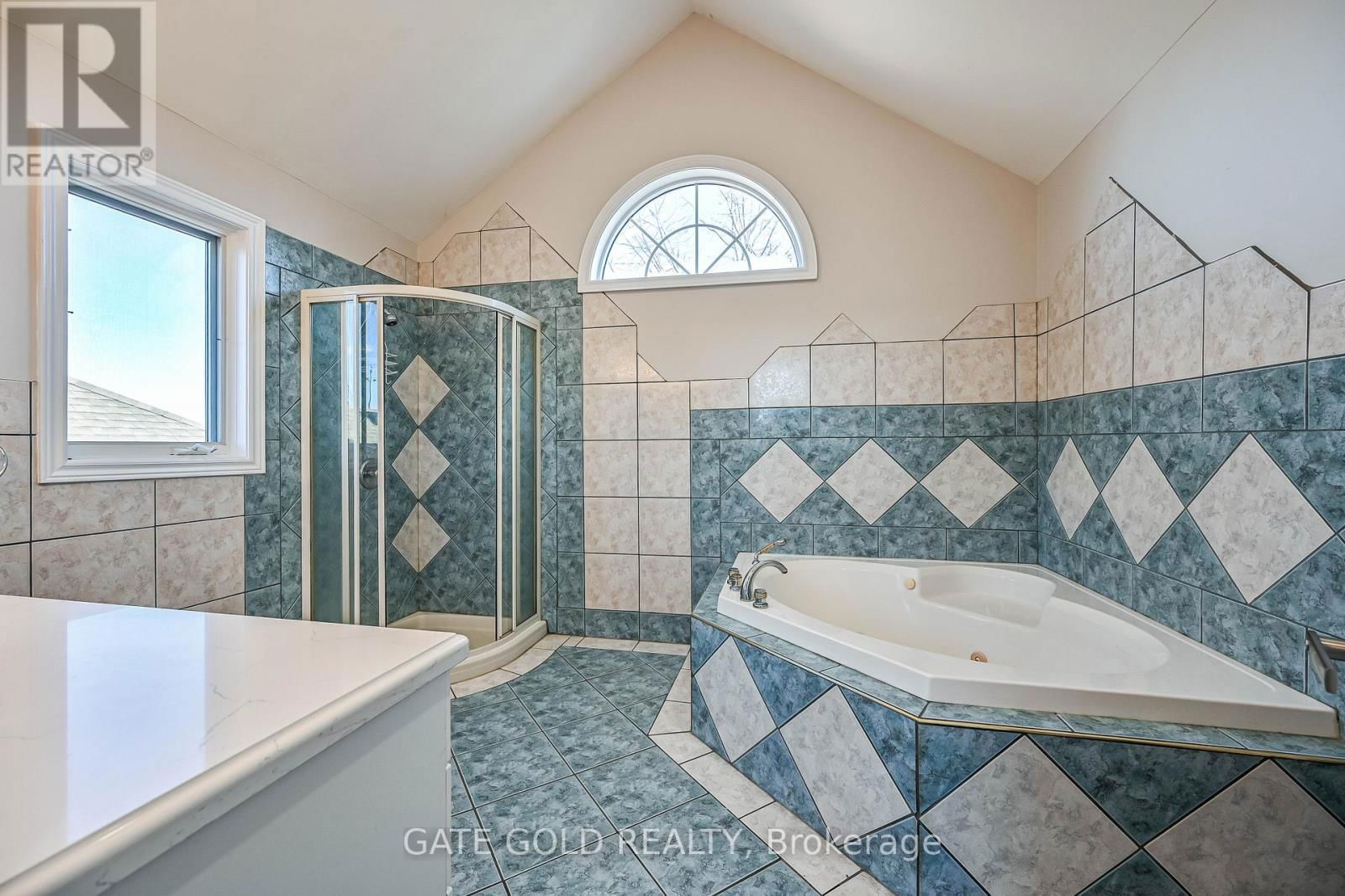 228 HIGHLAND ROAD WEST Image 21