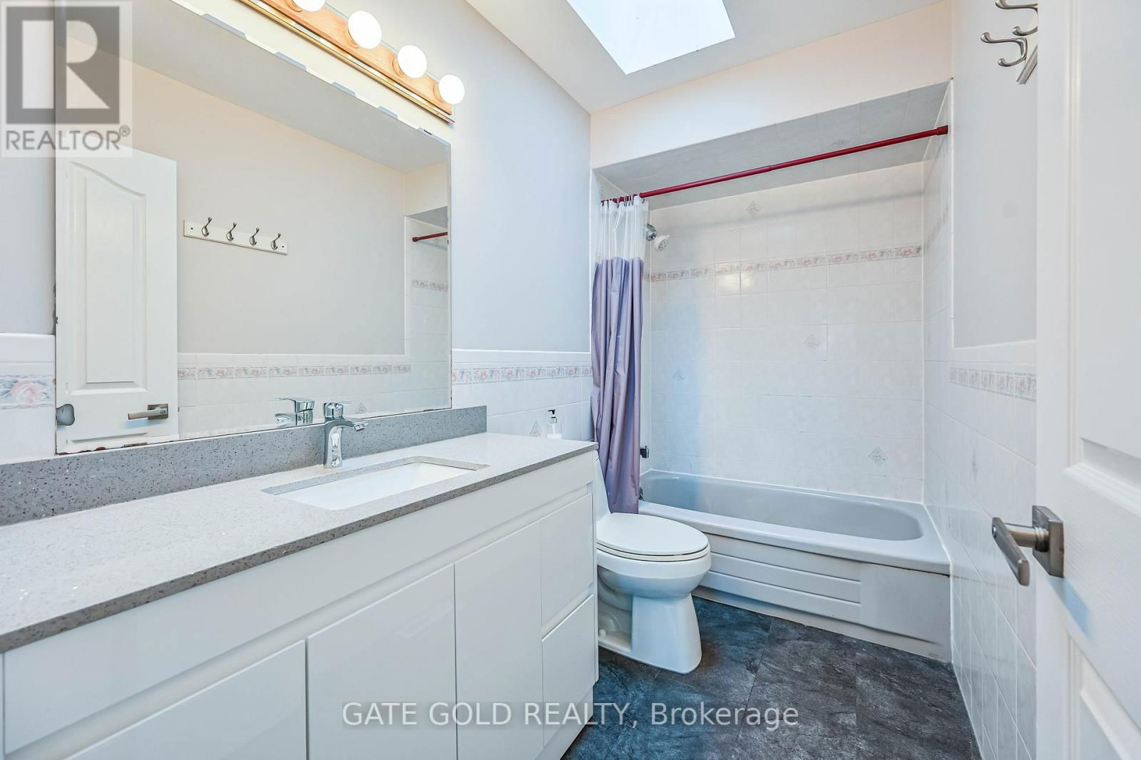 228 HIGHLAND ROAD WEST Image 26