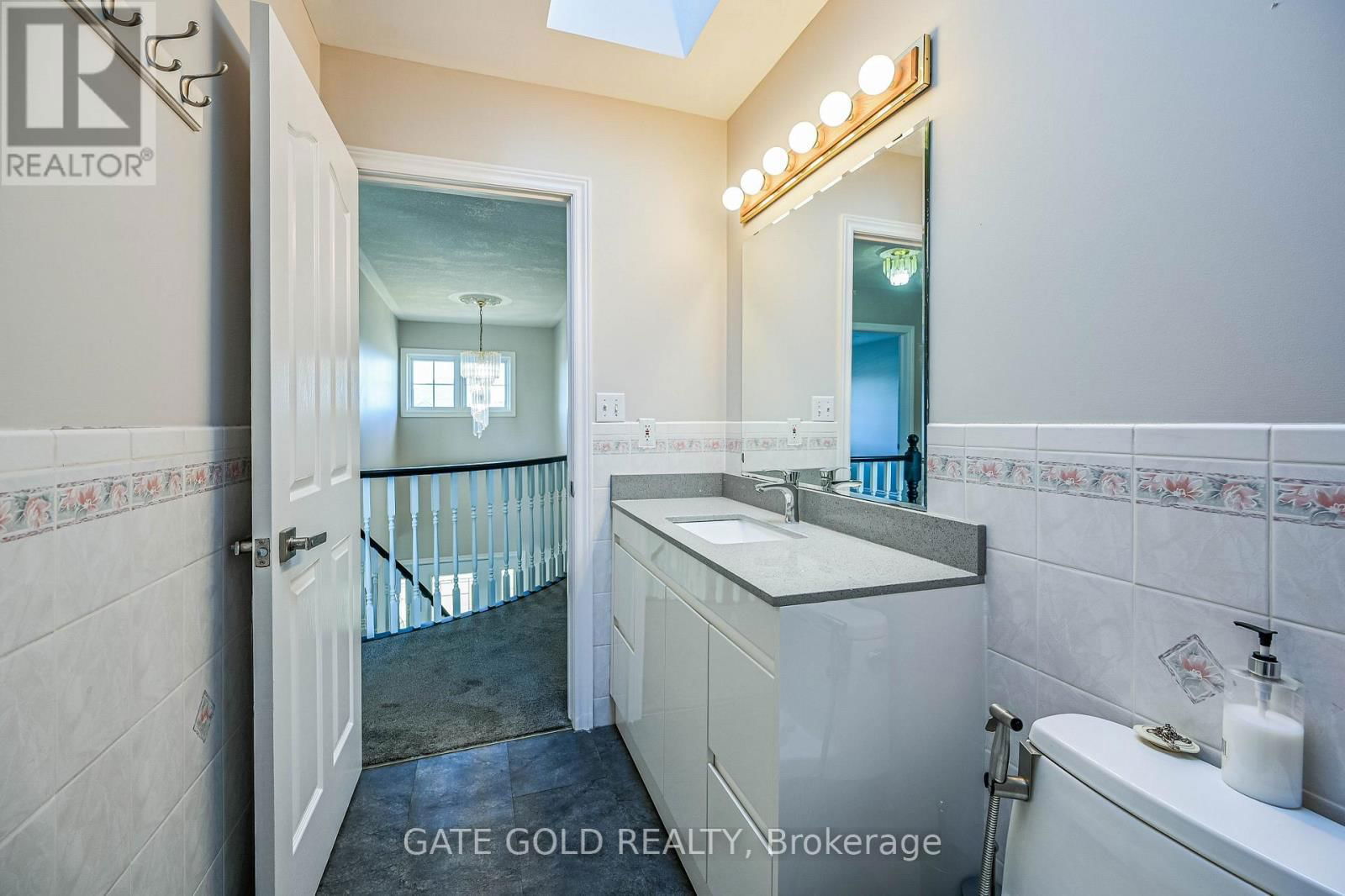 228 HIGHLAND ROAD WEST Image 27
