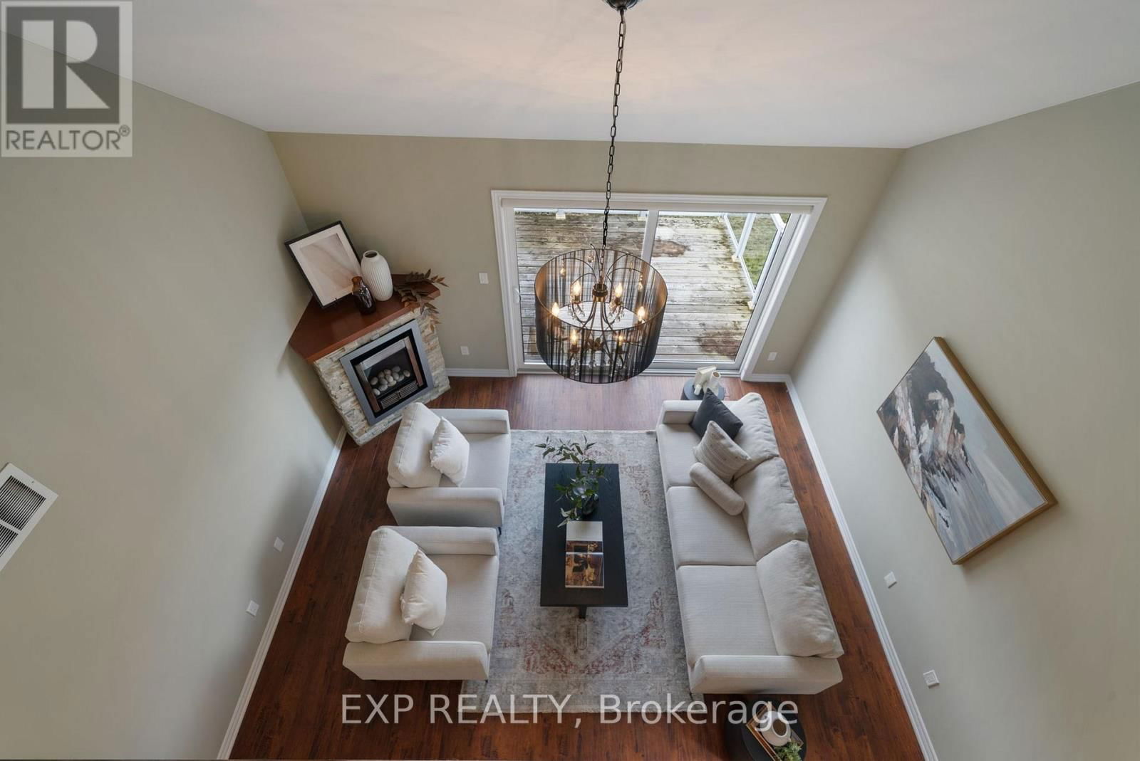17 GREENAWAY CIRCLE Image 11