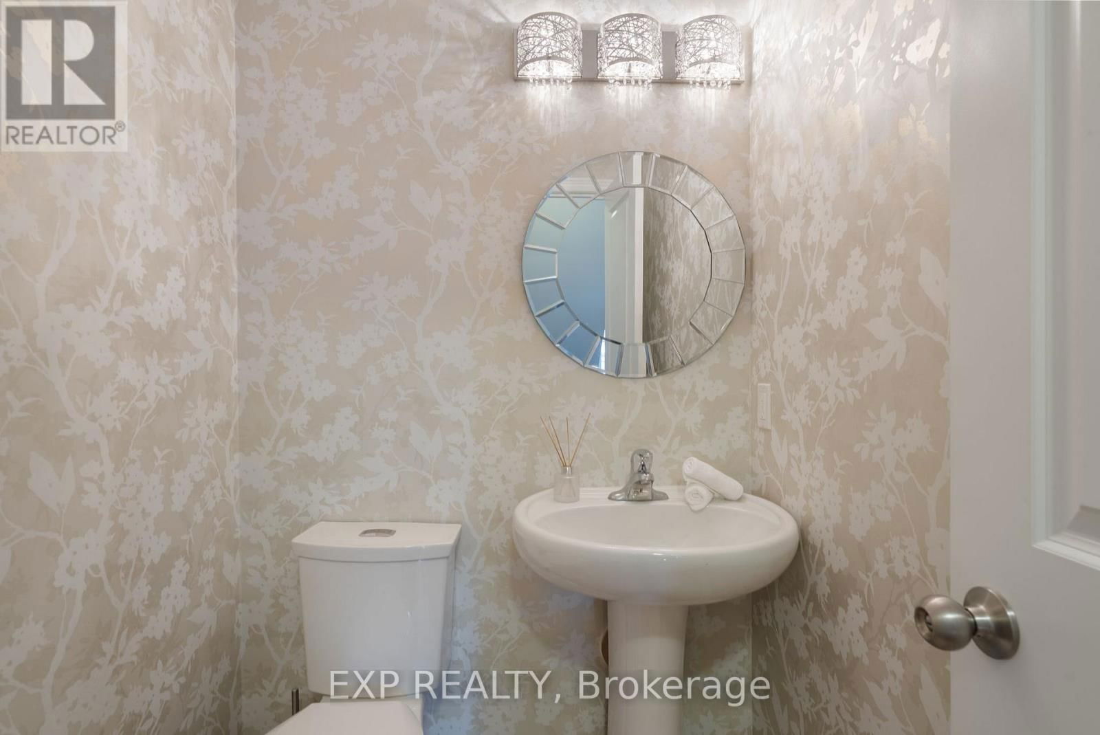 17 GREENAWAY CIRCLE Image 17